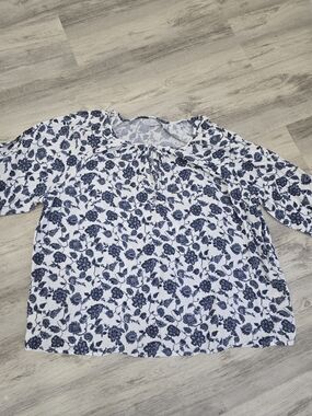 White and Navy Floral Tie-Neck Peasant Encore Blouse